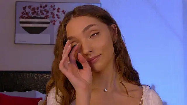 VirginieCruz online show from 03/04/25, 07:43