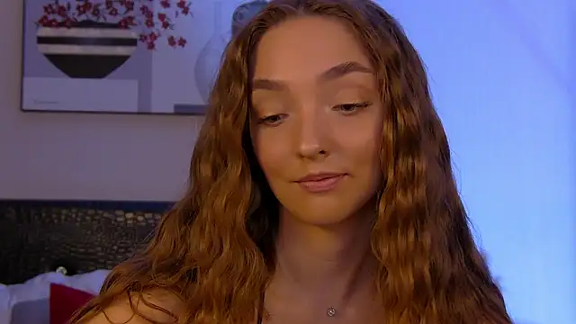 VirginieCruz online show from 03/17/25, 05:38