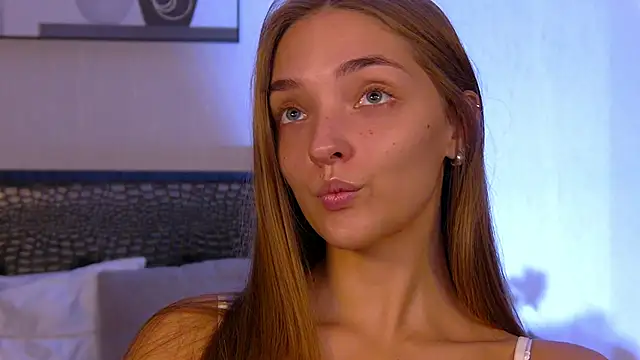 VirginieCruz online show from 09/22/25, 07:38