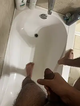 Snapshot of brownboylonghairy chatting on 02/05/25, 04:37 brownboylonghairy online show from 02/05/25, 04:37