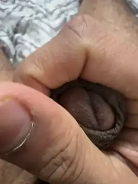 Snapshot of brownboylonghairy chatting on 02/06/25, 12:54 brownboylonghairy online show from 02/06/25, 12:54