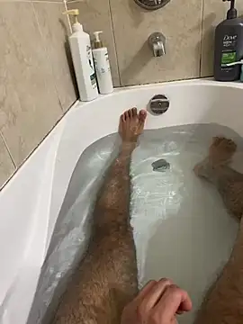 Snapshot of brownboylonghairy chatting on 02/10/25, 10:51 brownboylonghairy online show from 02/10/25, 10:51