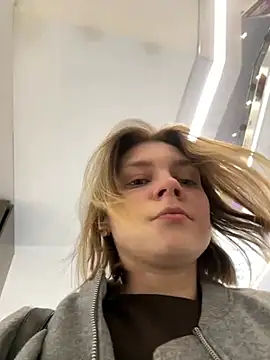 ValenciaShock online show from 04/15/26, 07:04