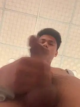 Hullax online show from 04/04/26, 01:48