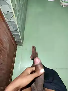 Snapshot of yo19boy chatting on 12/30/24, 09:05 yo19boy online show from 12/30/24, 09:05