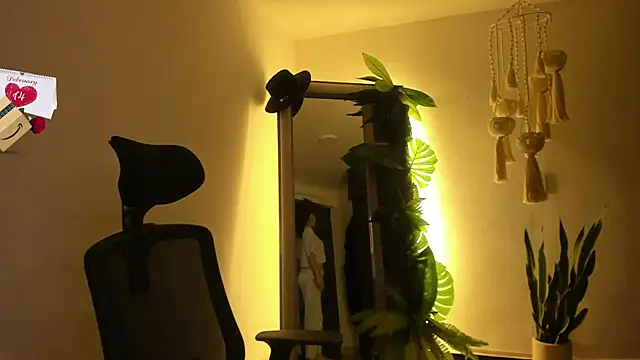 Snapshot of Mala_Bad chatting on 02/10/25, 11:46 Mala Bad online show from 02/10/25, 11:46