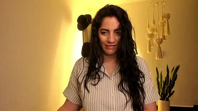 Snapshot of Mala_Bad chatting on 03/11/25, 01:23 Mala Bad online show from 03/11/25, 01:23