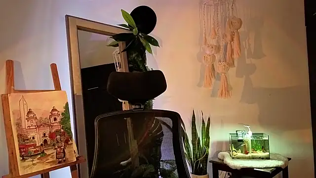 Snapshot of Mala_Bad chatting on 09/16/25, 03:24 Mala Bad online show from 09/16/25, 03:24