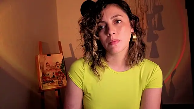 Snapshot of Mala_Bad chatting on 12/14/25, 04:23 Mala Bad online show from 12/14/25, 04:23