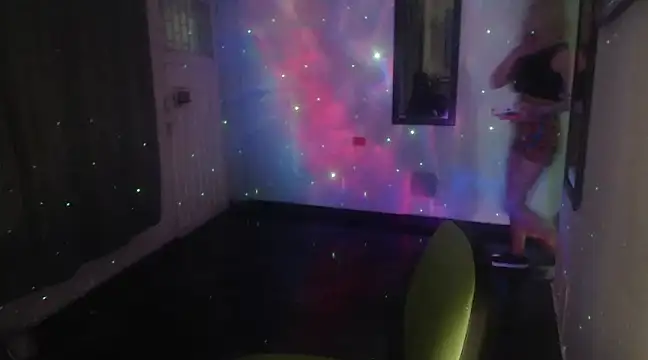 Snapshot of Sophi-tayson chatting on 12/05/24, 02:20 Sophi-tayson online show from 12/05/24, 02:20