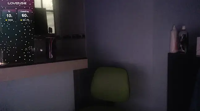 Snapshot of Sophi-tayson chatting on 12/07/24, 04:09 Sophi-tayson online show from 12/07/24, 04:09