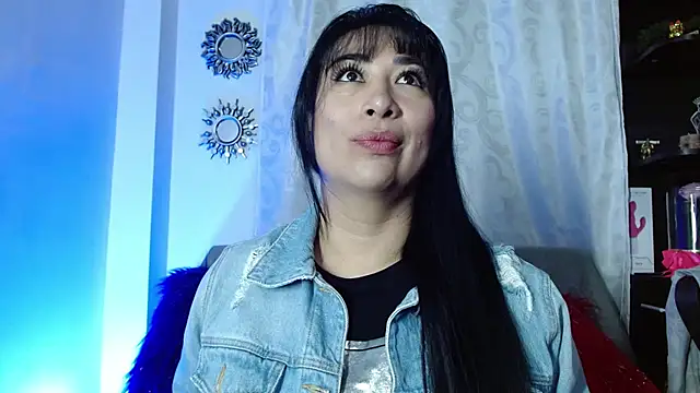 Snapshot of Karina_Yang chatting on 01/19/25, 01:32 Karina Yang online show from 01/19/25, 01:32