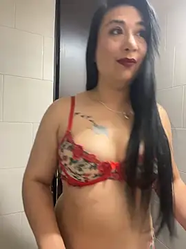 Snapshot of Karina_Yang chatting on 12/03/25, 10:30 Karina Yang online show from 12/03/25, 10:30