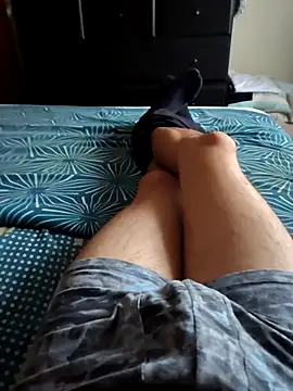 Snapshot of LuqenZo chatting on 03/16/26, 12:53 LuqenZo online show from 03/16/26, 12:53