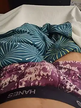 Snapshot of LuqenZo chatting on 03/19/26, 11:58 LuqenZo online show from 03/19/26, 11:58