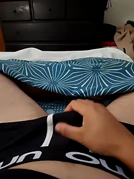 Snapshot of LuqenZo chatting on 04/07/26, 02:01 LuqenZo online show from 04/07/26, 02:01