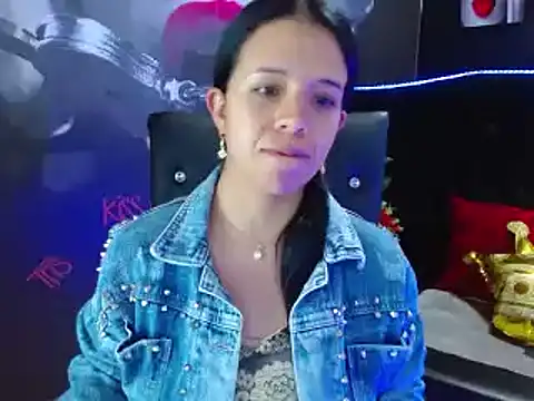 Snapshot of VALERY_MEER chatting on 12/03/24, 11:44 VALERY MEER online show from 12/03/24, 11:44