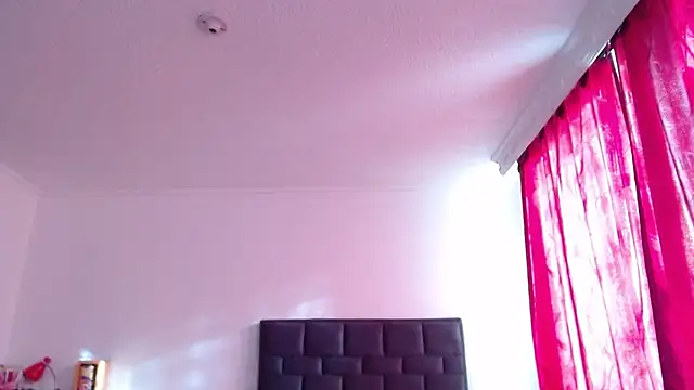 Snapshot of VALERY_MEER chatting on 07/22/26, 12:08 VALERY MEER online show from 07/22/26, 12:08