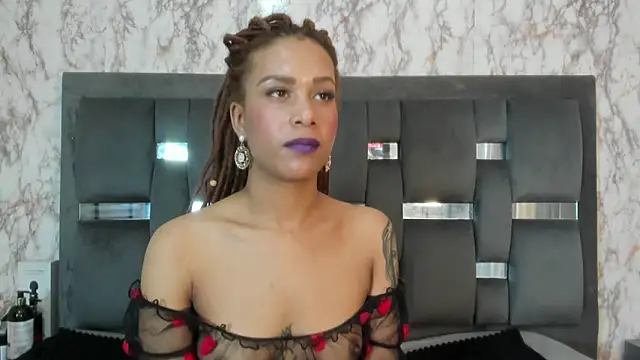 Snapshot of Nicolette_russo chatting on 01/08/25, 06:31 Nicolette russo online show from 01/08/25, 06:31
