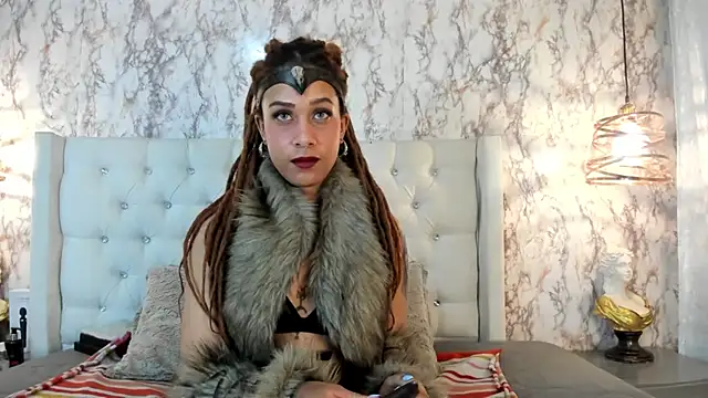 Nicolette russo online show from 11/01/25, 04:14