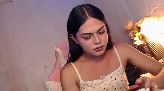 Snapshot of Ashely_Lewis chatting on 12/09/24, 02:28 Ashely Lewis online show from 12/09/24, 02:28