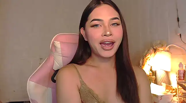 Snapshot of Ashely_Lewis chatting on 02/01/25, 07:57 Ashely Lewis online show from 02/01/25, 07:57