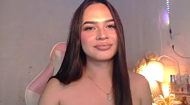 Snapshot of Ashely_Lewis chatting on 02/05/25, 04:47 Ashely Lewis online show from 02/05/25, 04:47