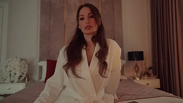 MilaDYstarlight online show from 04/05/26, 09:28