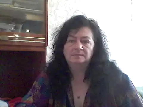 GypsiQueen2 online show from 03/05/25, 12:22