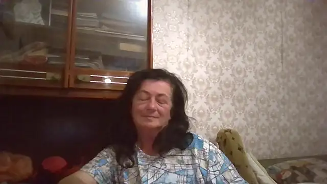 GypsiQueen2 online show from 09/22/25, 09:06