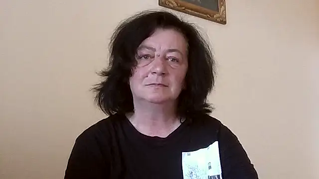 GypsiQueen2 online show from 05/17/26, 09:28