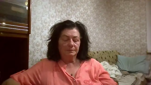 GypsiQueen2 online show from 06/27/26, 12:37