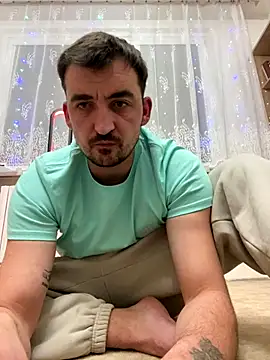 Snapshot of Fireflyerrr chatting on 11/12/25, 05:35 Fireflyerrr online show from 11/12/25, 05:35