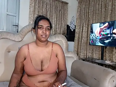 Snapshot of Xindias_fantasyX chatting on 06/24/26, 06:51 Xindias fantasyX online show from 06/24/26, 06:51