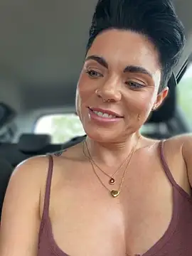 LukeLouHarvey online show from 11/27/25, 04:14