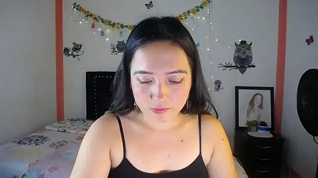 Snapshot of naughty_girl_4u chatting on 01/09/25, 03:55 naughty girl 4u online show from 01/09/25, 03:55