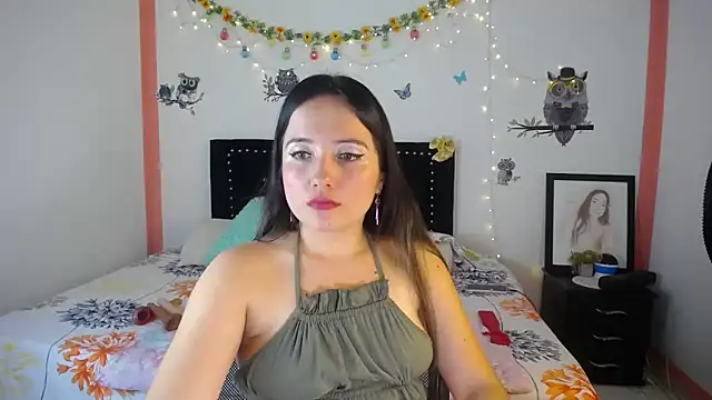 Snapshot of naughty_girl_4u chatting on 01/10/25, 04:51 naughty girl 4u online show from 01/10/25, 04:51