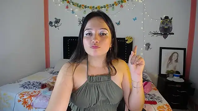 Snapshot of naughty_girl_4u chatting on 01/10/25, 07:54 naughty girl 4u online show from 01/10/25, 07:54