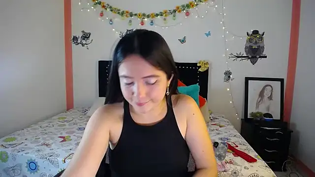 Snapshot of naughty_girl_4u chatting on 02/20/25, 08:47 naughty girl 4u online show from 02/20/25, 08:47