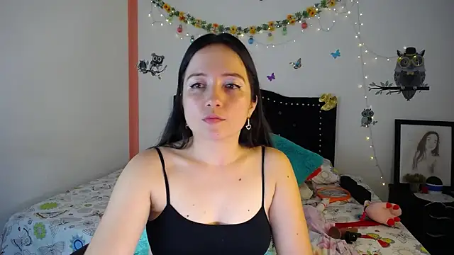 Snapshot of naughty_girl_4u chatting on 02/21/25, 11:21 naughty girl 4u online show from 02/21/25, 11:21