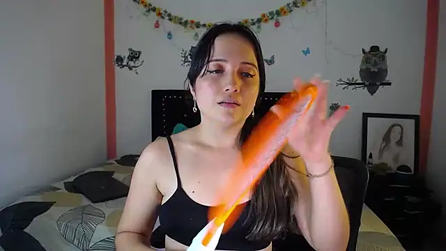 Snapshot of naughty_girl_4u chatting on 02/28/25, 07:14 naughty girl 4u online show from 02/28/25, 07:14