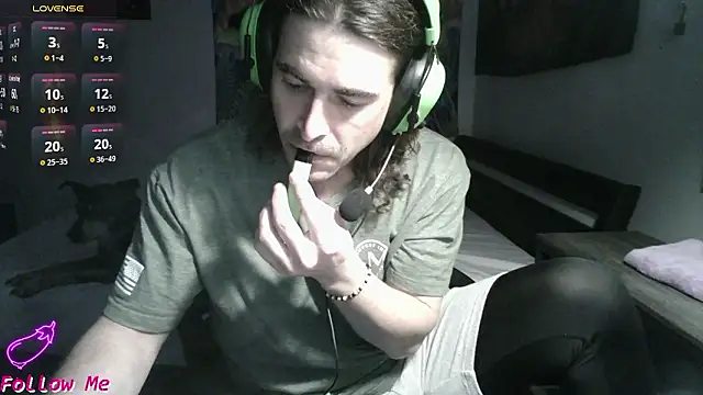 XxBobbyDigitalxX online show from 03/23/26, 09:41