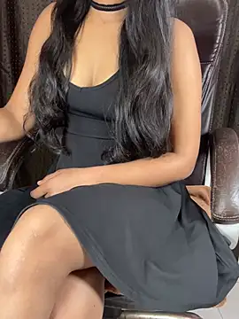 Snapshot of SCHOOL_Girl_0 chatting on 12/20/24, 01:03 SCHOOL Girl 0 online show from 12/20/24, 01:03