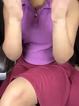 Snapshot of SCHOOL_Girl_0 chatting on 01/10/25, 11:11 SCHOOL Girl 0 online show from 01/10/25, 11:11