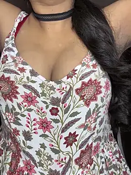 Snapshot of SCHOOL_Girl_0 chatting on 09/21/25, 04:52 SCHOOL Girl 0 online show from 09/21/25, 04:52