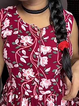 Snapshot of SCHOOL_Girl_0 chatting on 09/27/25, 04:45 SCHOOL Girl 0 online show from 09/27/25, 04:45