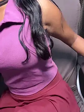 Snapshot of SCHOOL_Girl_0 chatting on 02/18/26, 03:30 SCHOOL Girl 0 online show from 02/18/26, 03:30