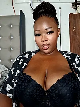 Snapshot of Aaaliyah445 chatting on 01/11/26, 07:35 Aaaliyah445 online show from 01/11/26, 07:35