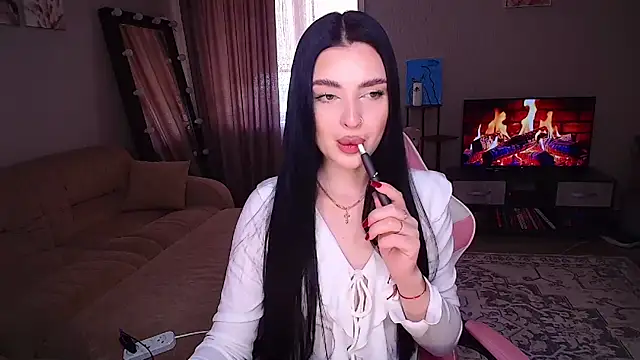   Malika   online show from 04/30/26, 09:37