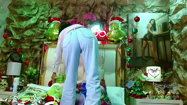 sharoon cheerry online show from 12/21/24, 04:57